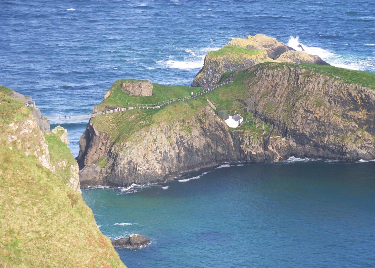 Main Street Cottage, Ballintoy Exterior foto